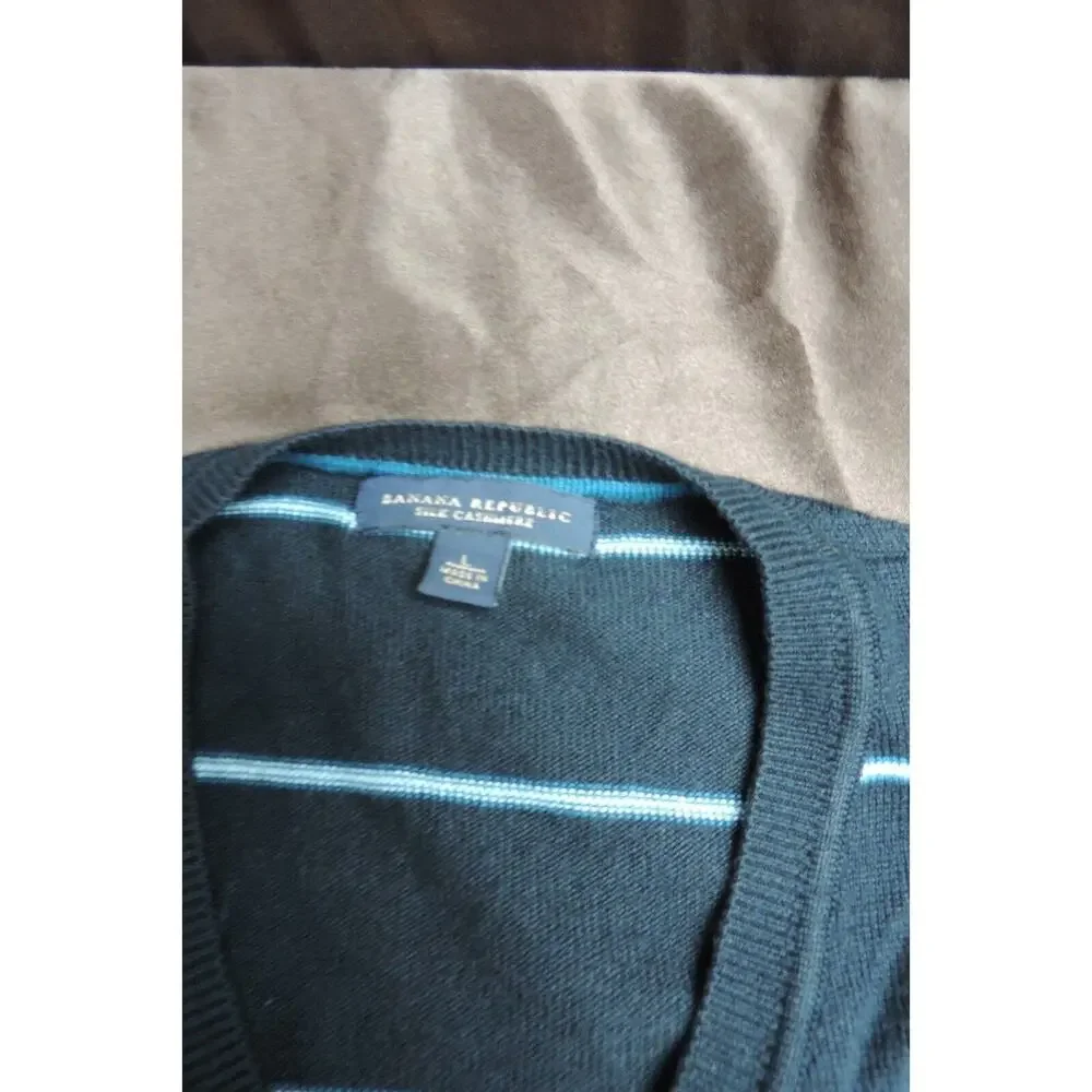 Banana Republic men's size large silk cashmere sweater v neck striped black blue